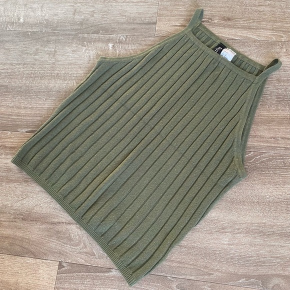 EVERYDAY MATCHA TANK - Picture 2 of 3